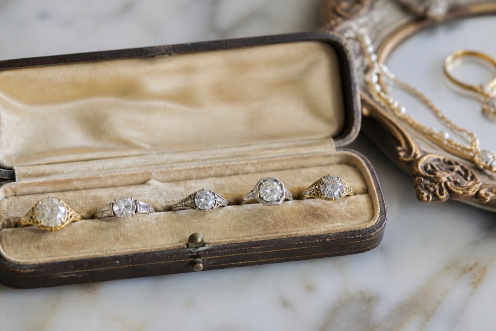 Antique Engagement Rings Near Me: 2026 Buyer's Guide