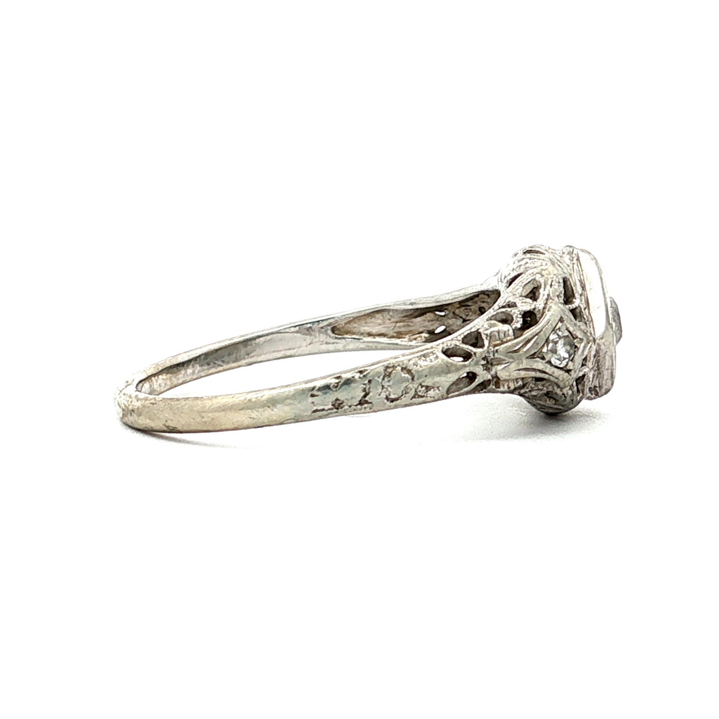 Antique Art Deco Filigree Diamond Ring in 14k White Gold