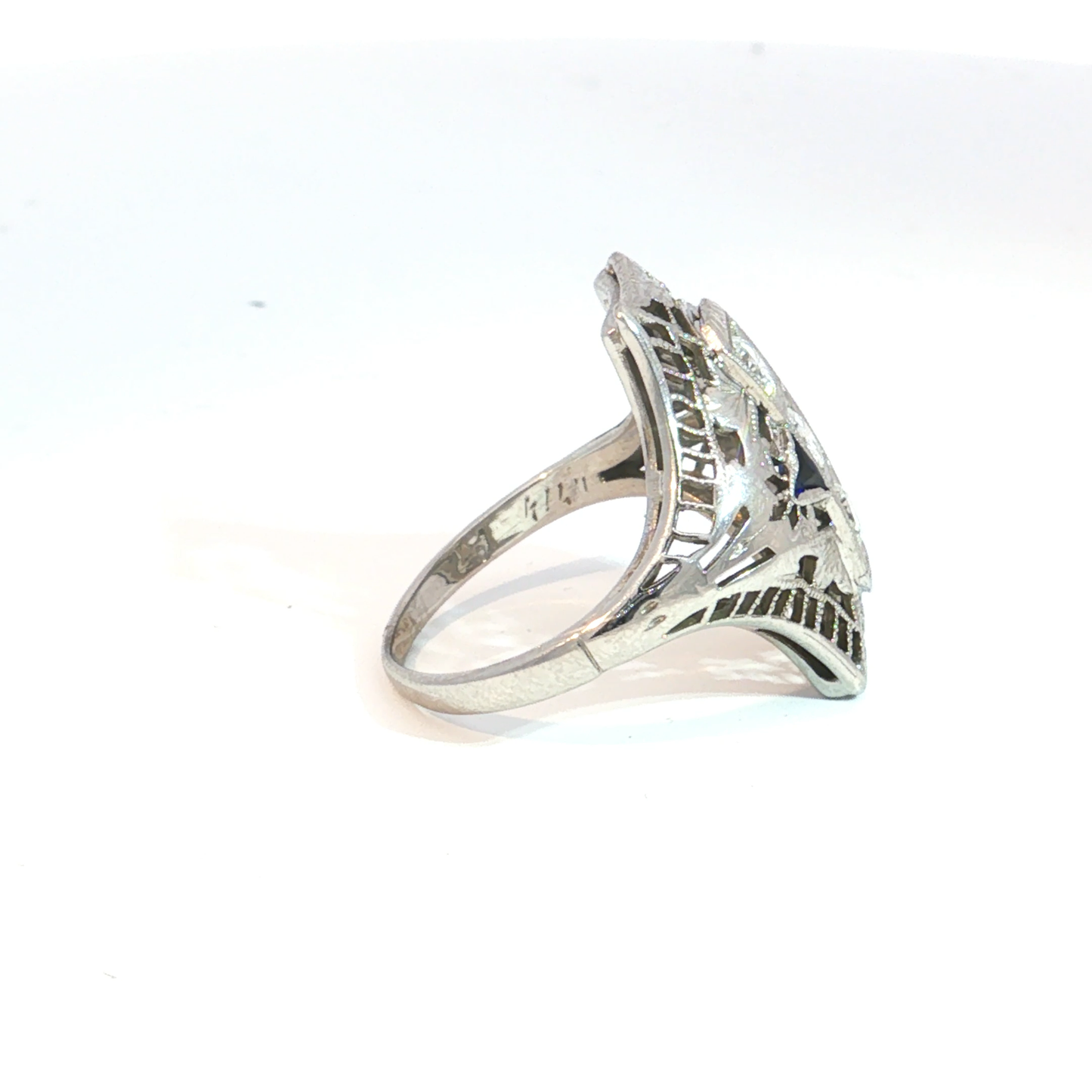 Antique Art Deco Shield Ring with Sapphire and Diamonds in 18k White Gold