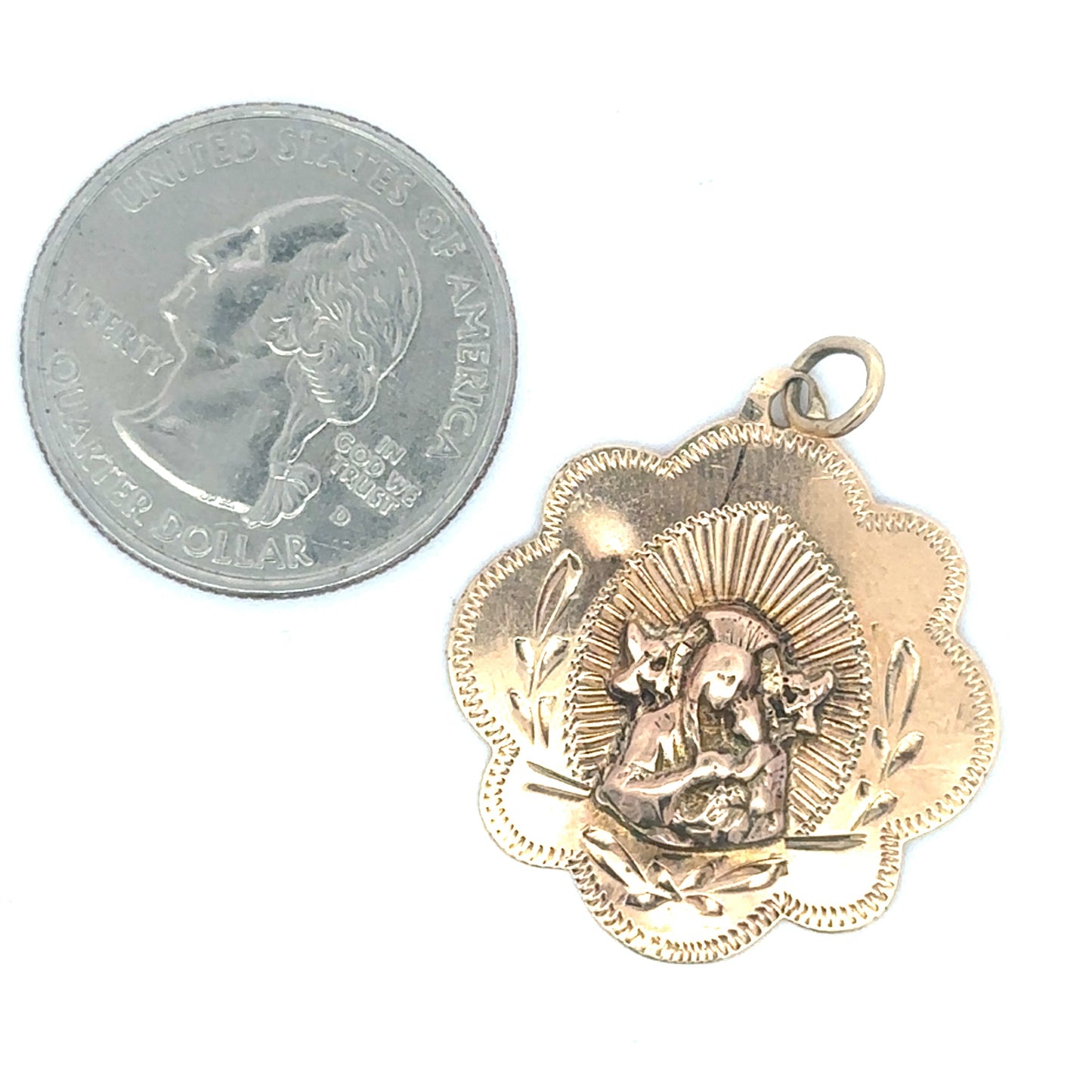 14k yellow gold Virgin Mary medallion pendant with scalloped edge, vintage-style religious jewelry by Silver Lady Vintage.