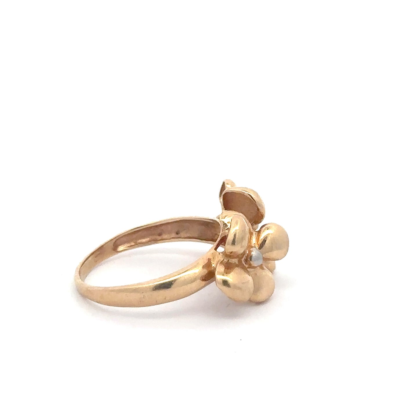 Vintage flower cocktail ring in 14k yellow gold