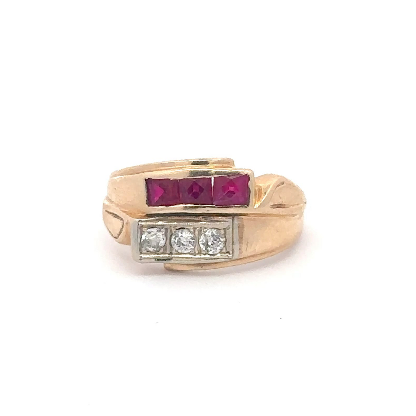 Vintage Ruby and diamond ring circa 1950s in 14k yellow gold