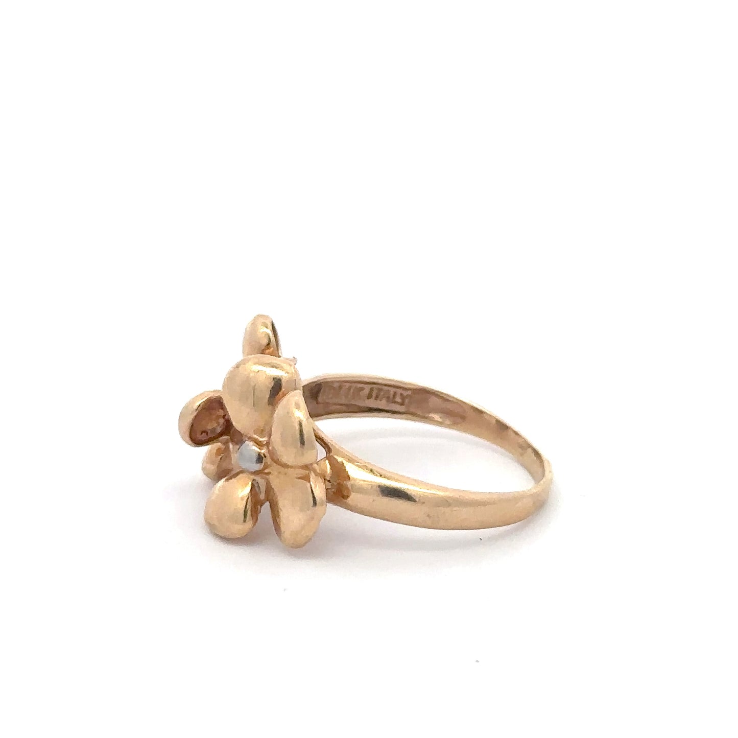 Vintage flower cocktail ring in 14k yellow gold