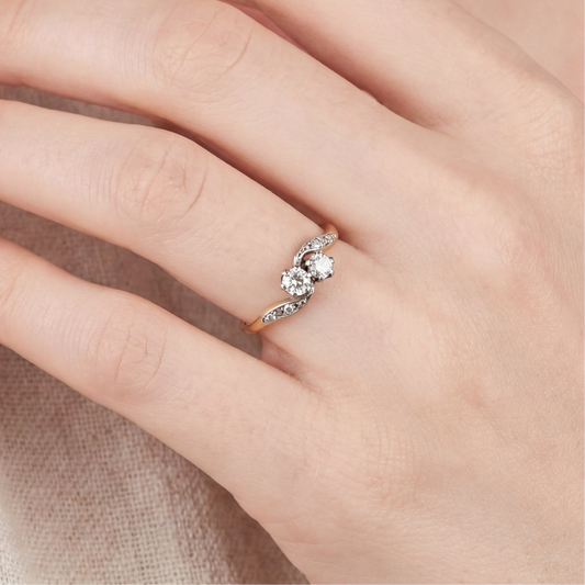 Vintage toi et moi diamond ring set in 18k yellow and white gold, featuring natural diamonds from Silver Lady Vintage.