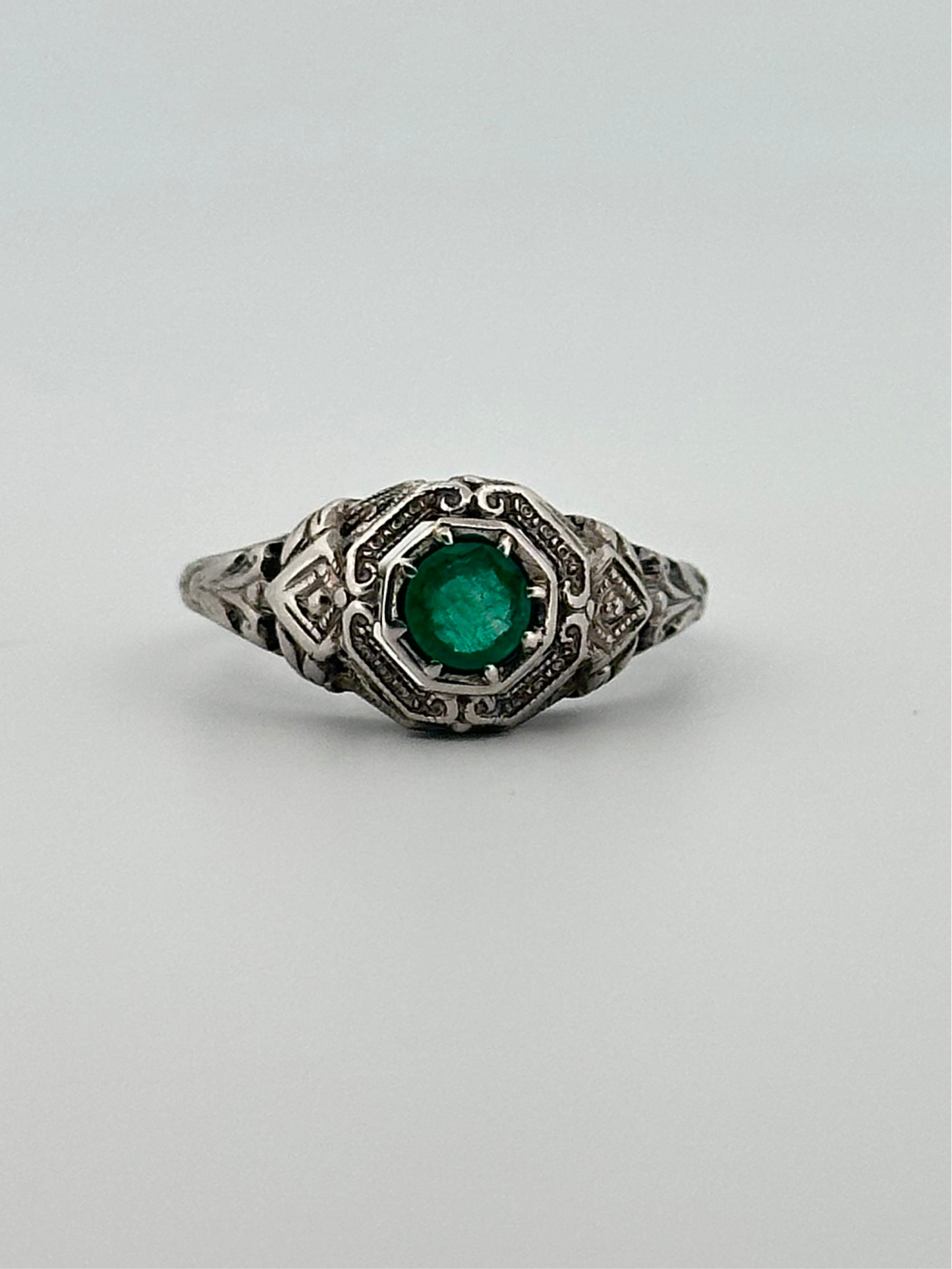 antique art deco natural emerald ring in 18k white gold