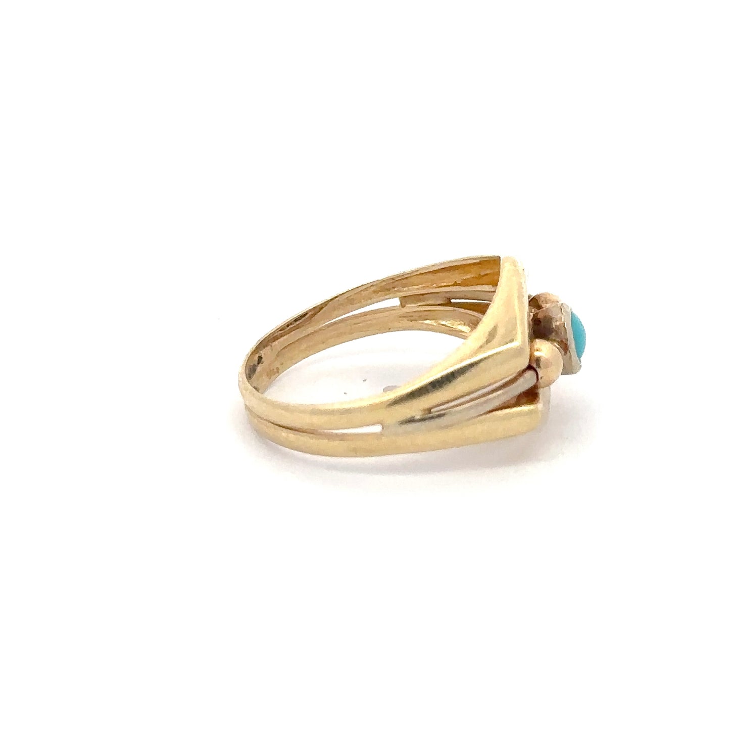 Vintage turquoise ring in 14k yellow gold