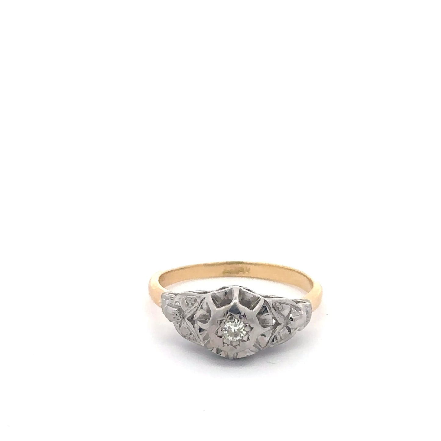 Antique early 1900s two toned diamond ring in 18k gold