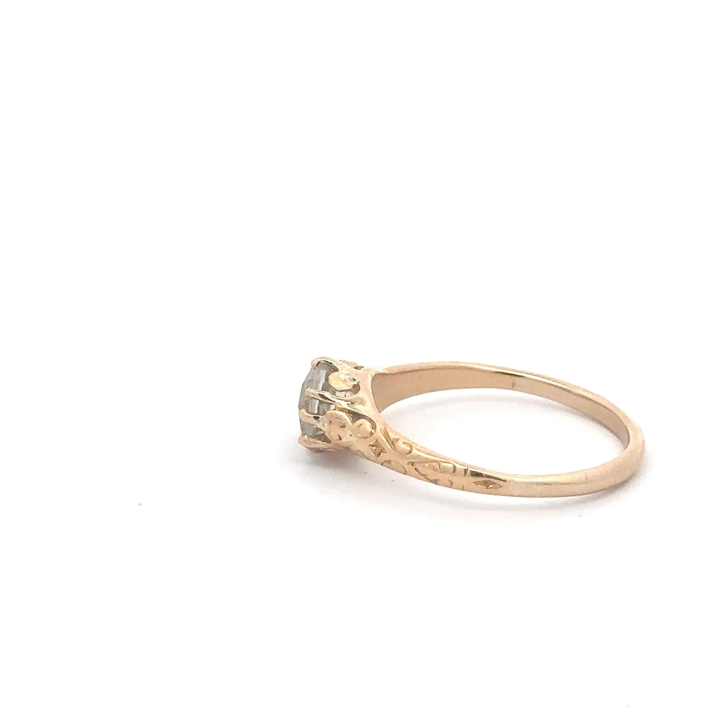 Antique Victorian green amethyst ring in 14k yellow gold