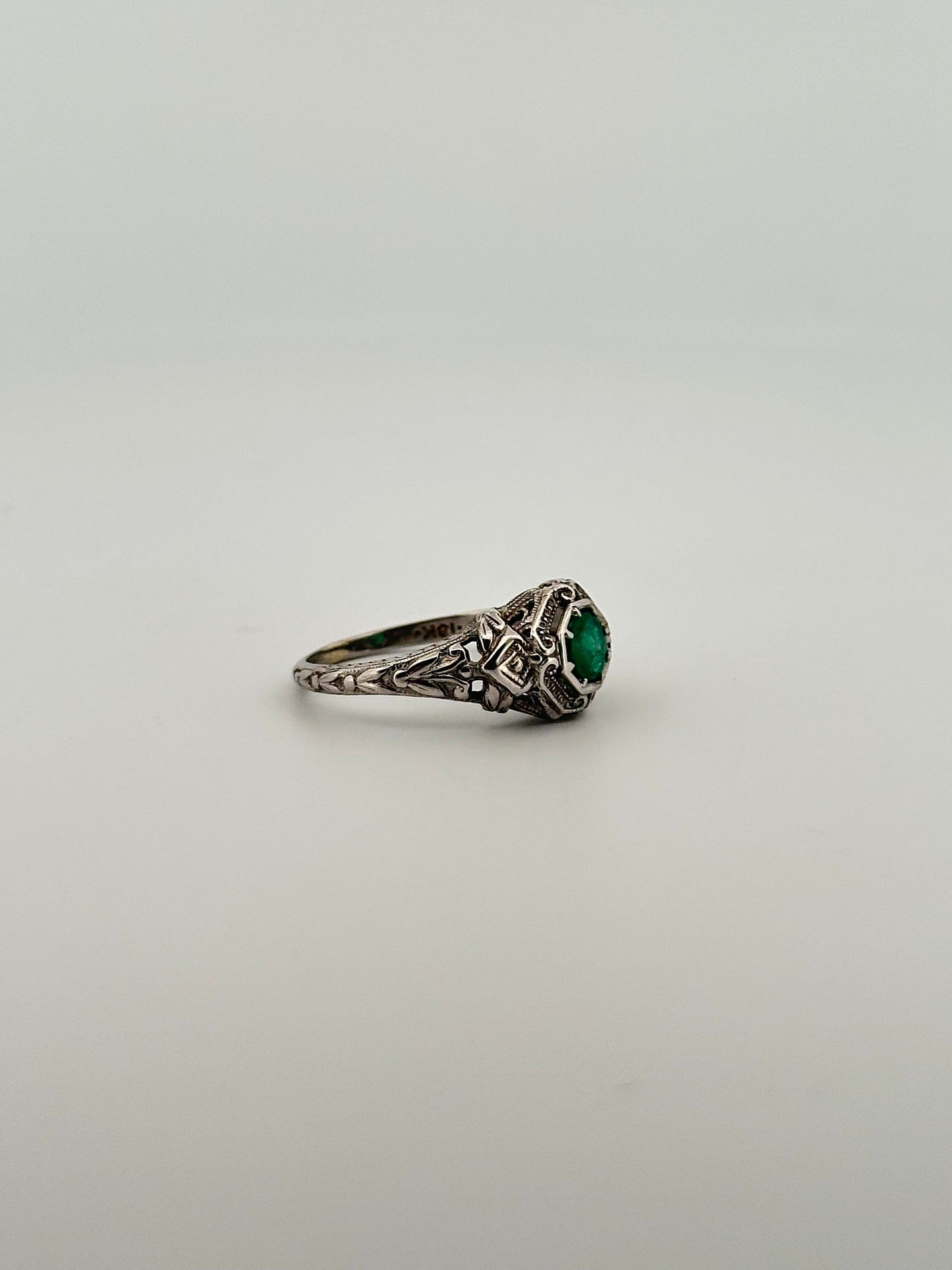 antique art deco natural emerald ring in 18k white gold
