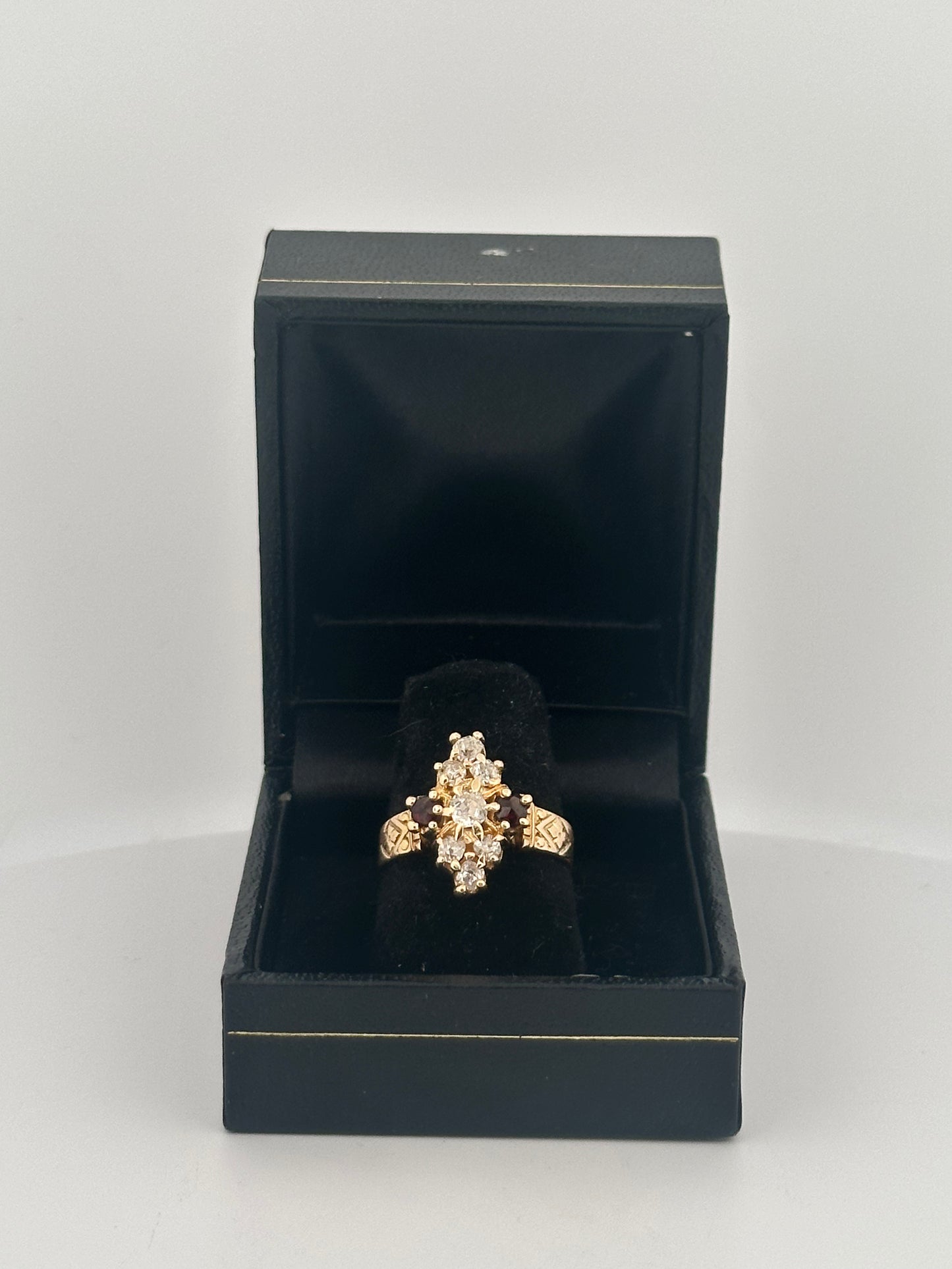 Antique Victorian old mine cut diamond and garnet ring in 14k yellow gold