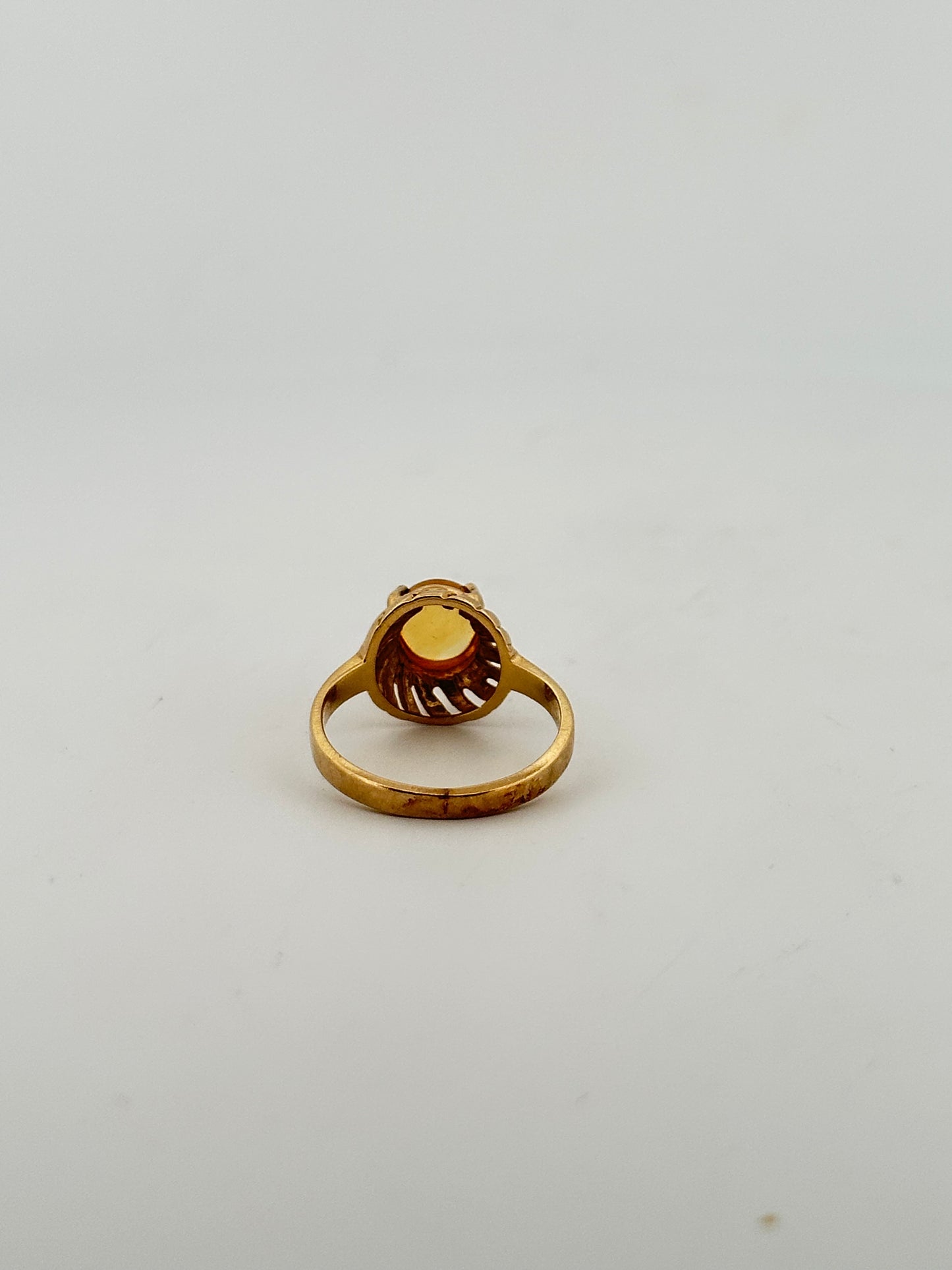 Vintage citrine cabochon ring in 10k yellow gold circa 1970s