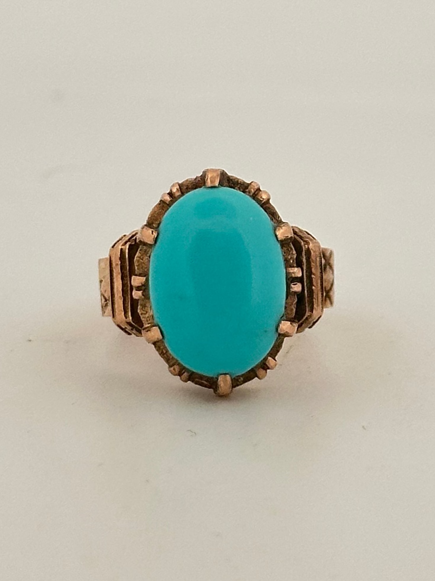 Antique Victorian turquoise cabochon ring in 14k yellow gold